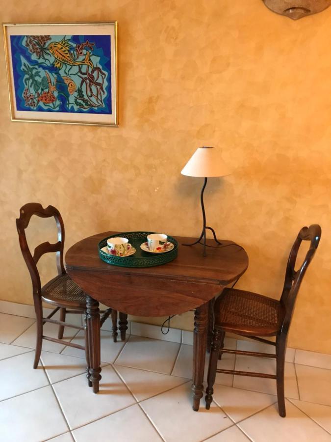 Les Trefles Appartement Hyères Buitenkant foto